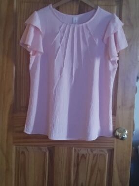 Women's Pink Ruffled Short-Sleeve Blouse